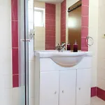 3 Bedroom Beautiful In Feriehus
