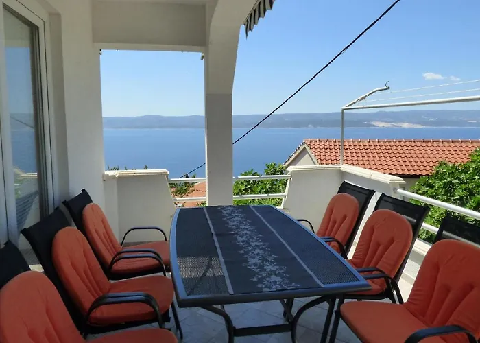 3 Bedroom Beautiful In Casa de Férias